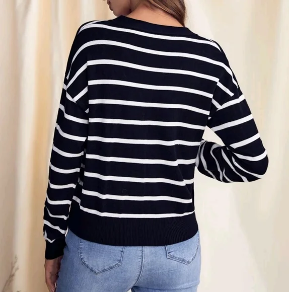 Cardigan - Picture 2 of 4